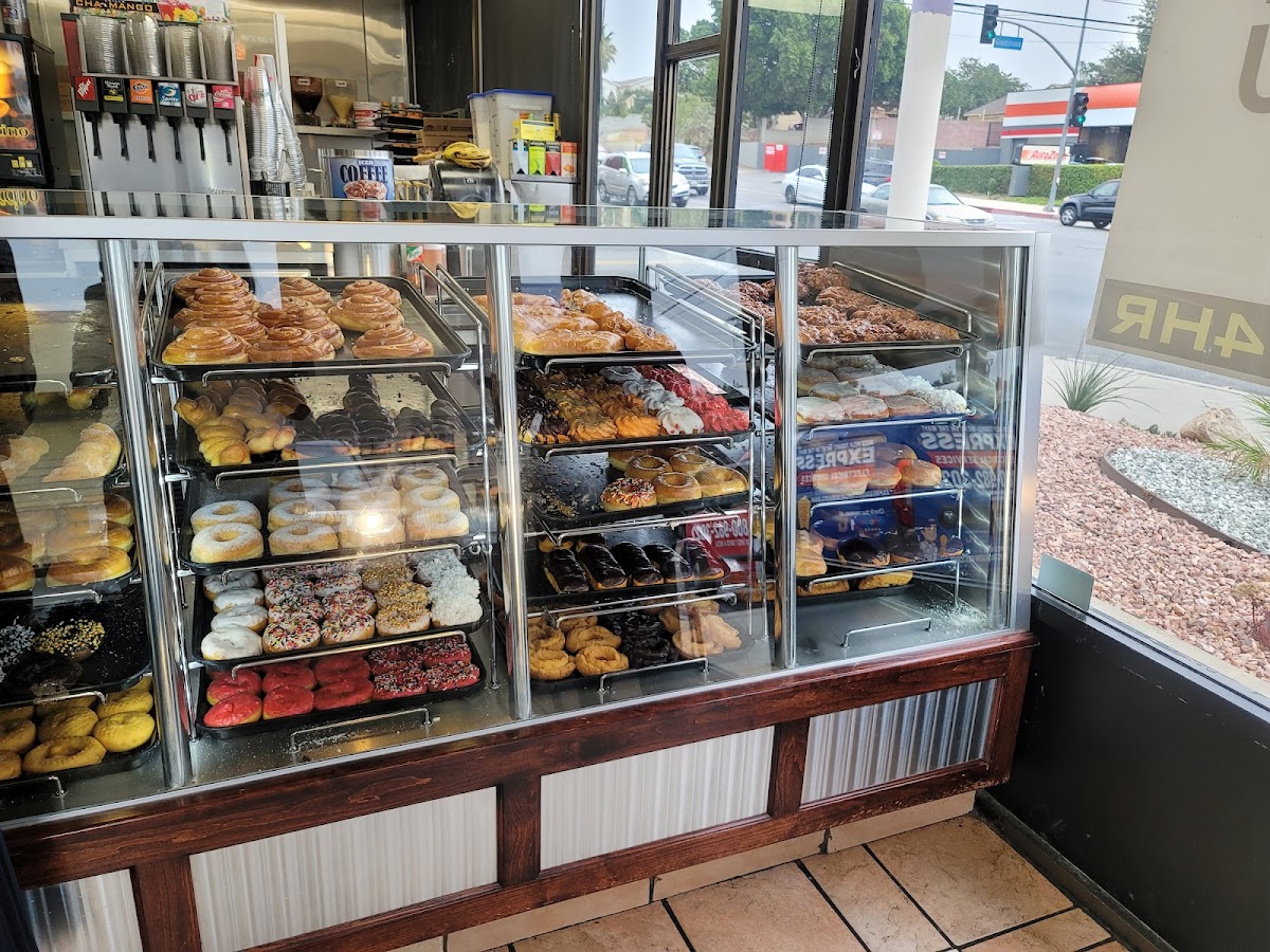 Yum Yum Donuts
